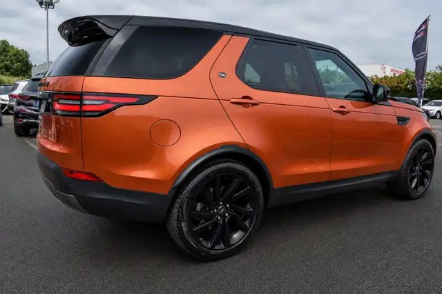 Land Rover Discovery view 15