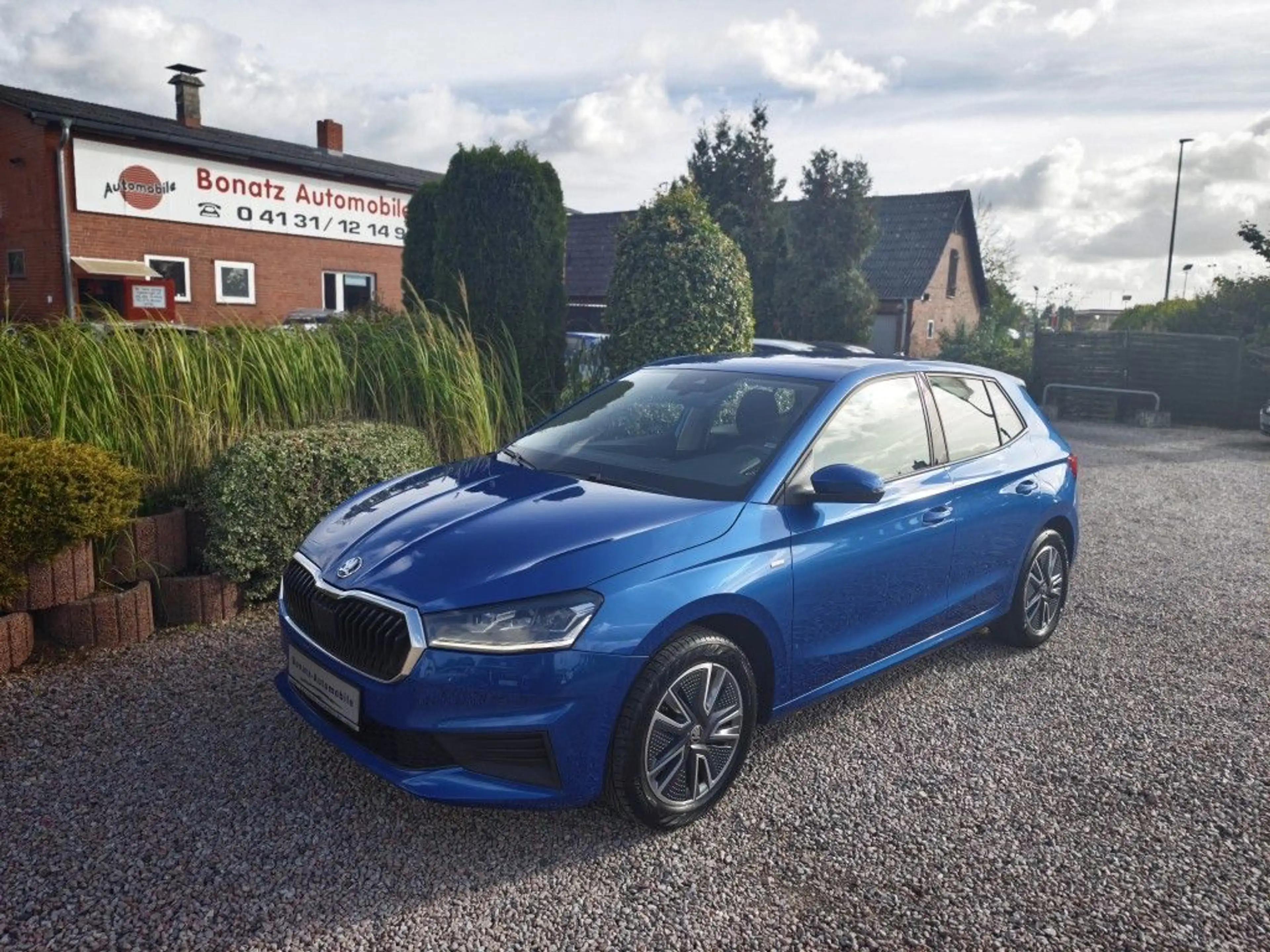 Skoda Fabia 1.0 TSI Tour *Navi,Klima,Sitzhzg,APP,LED,PDC*