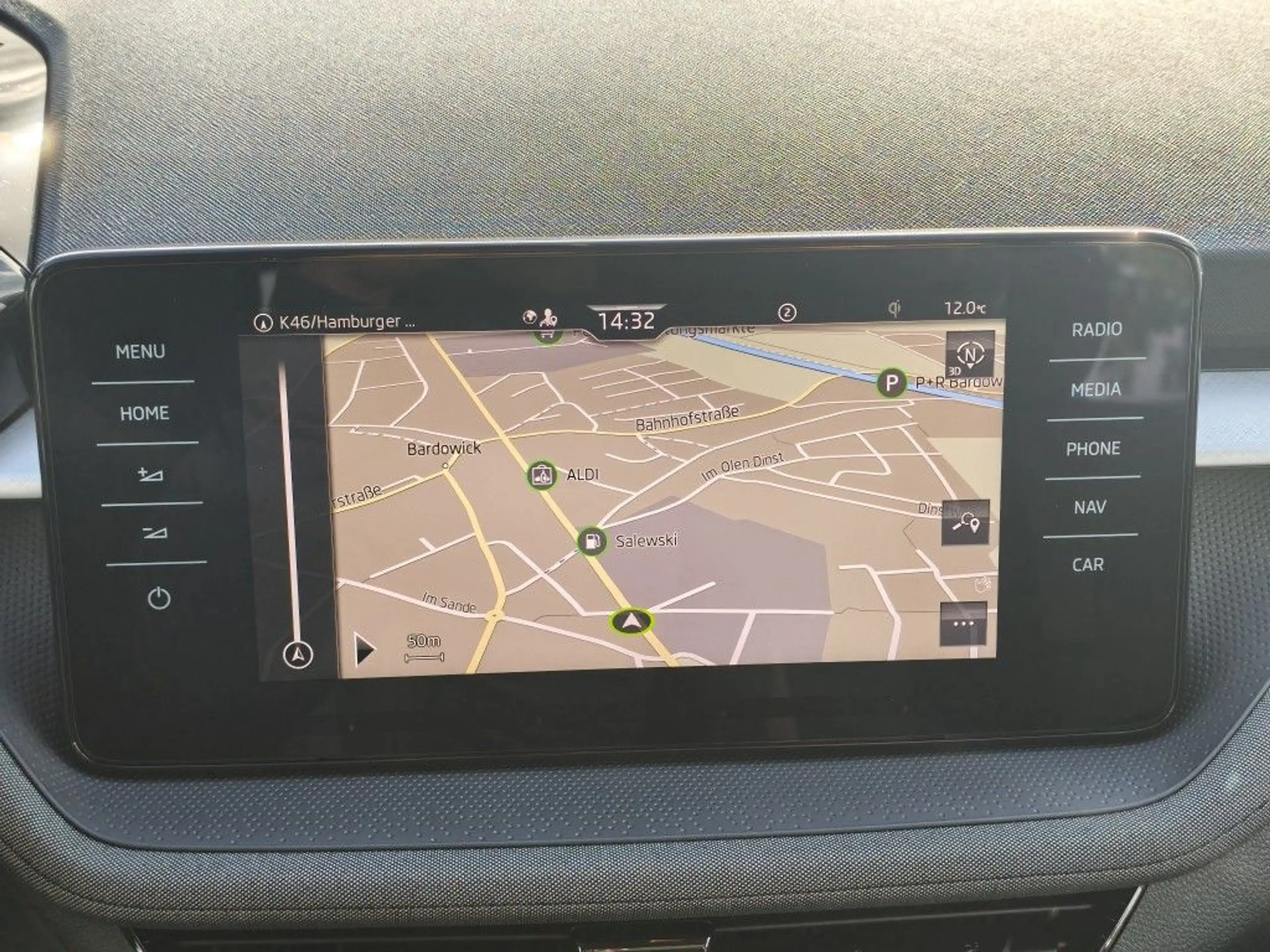 Skoda Fabia 1.0 TSI Tour *Navi,Klima,Sitzhzg,APP,LED,PDC* — photo 11