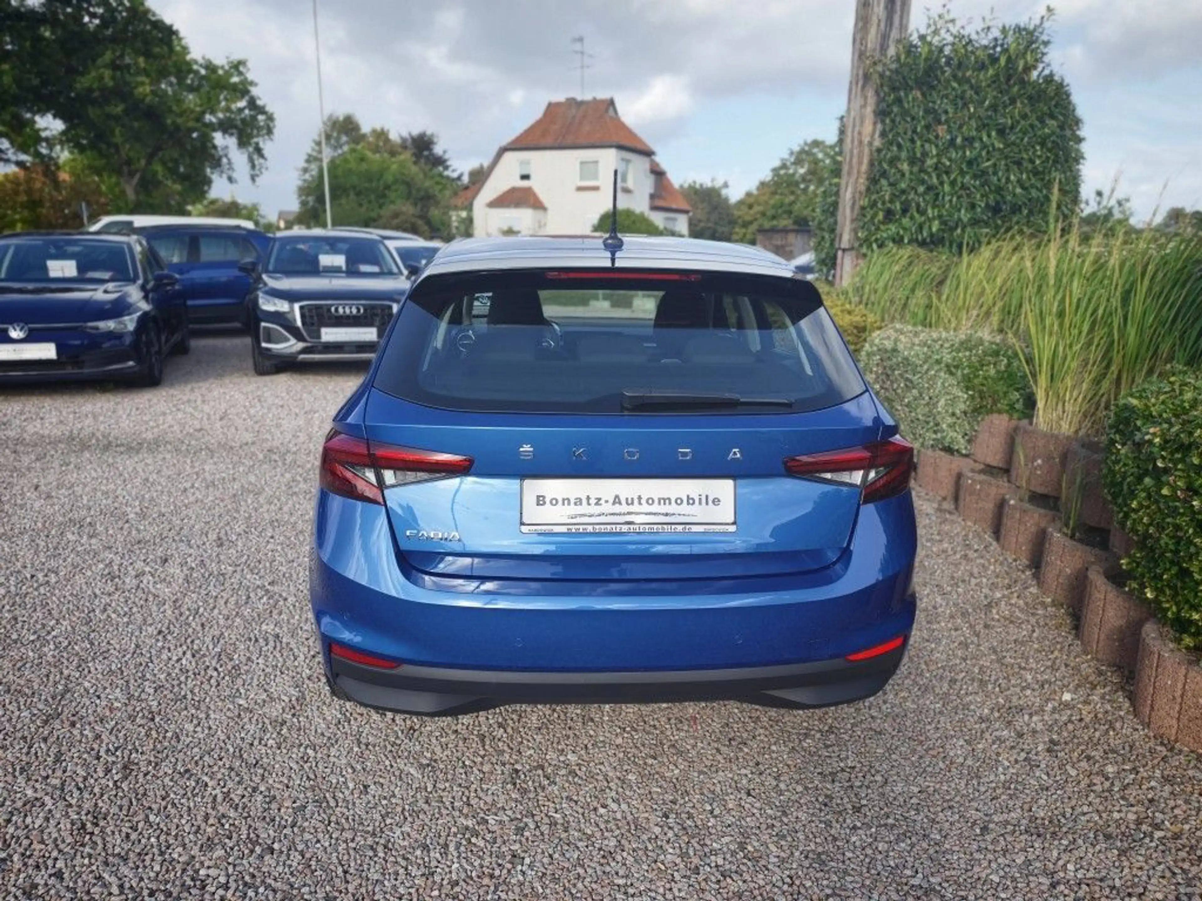 Skoda Fabia 1.0 TSI Tour *Navi,Klima,Sitzhzg,APP,LED,PDC* — photo 4