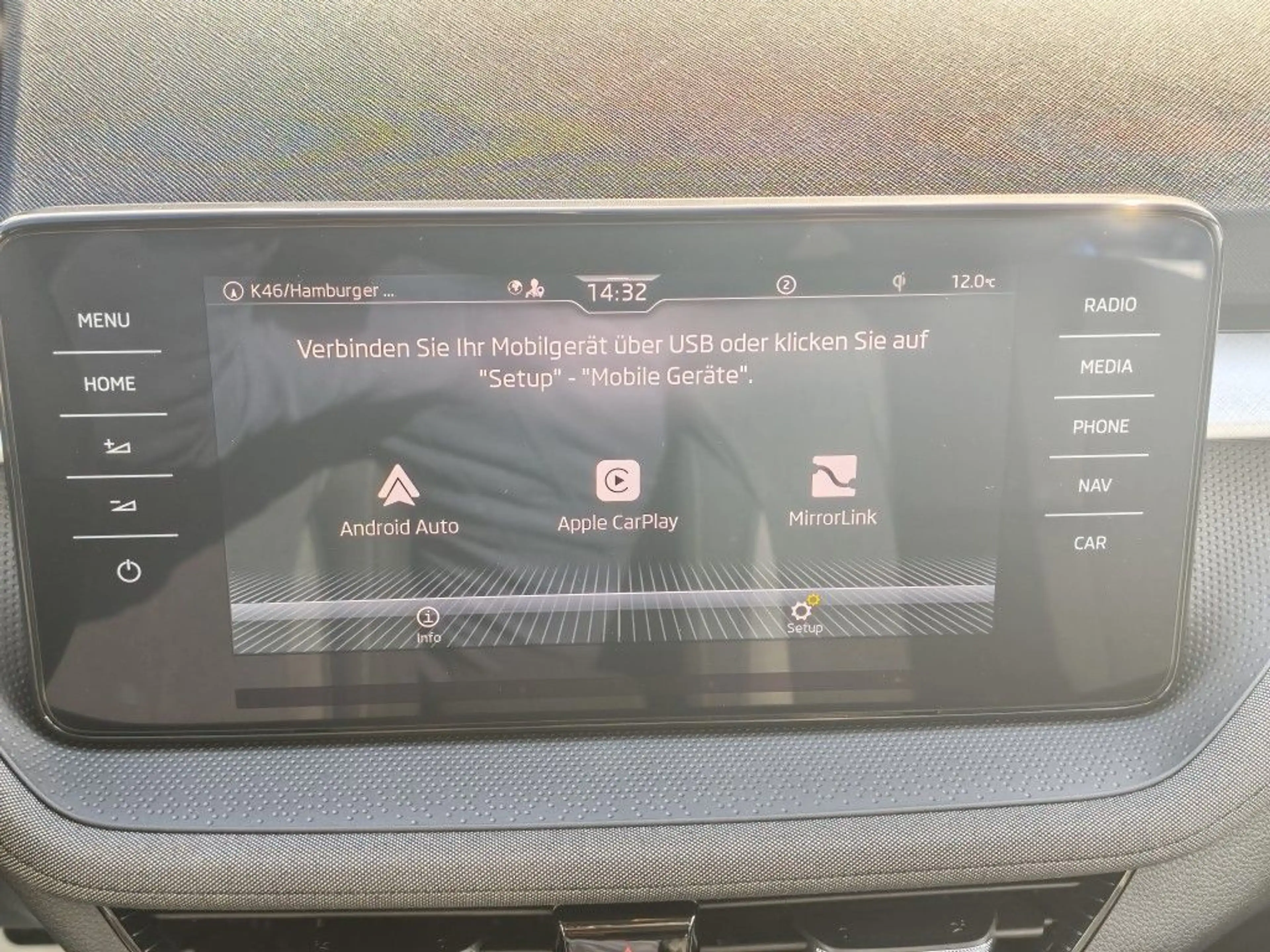 Skoda Fabia 1.0 TSI Tour *Navi,Klima,Sitzhzg,APP,LED,PDC* — photo 12