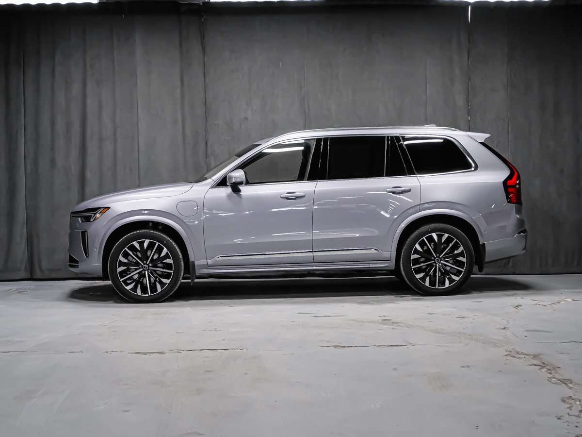 2026 Volvo XC90 Ultra 6-Seater (Bright Theme) alt 3