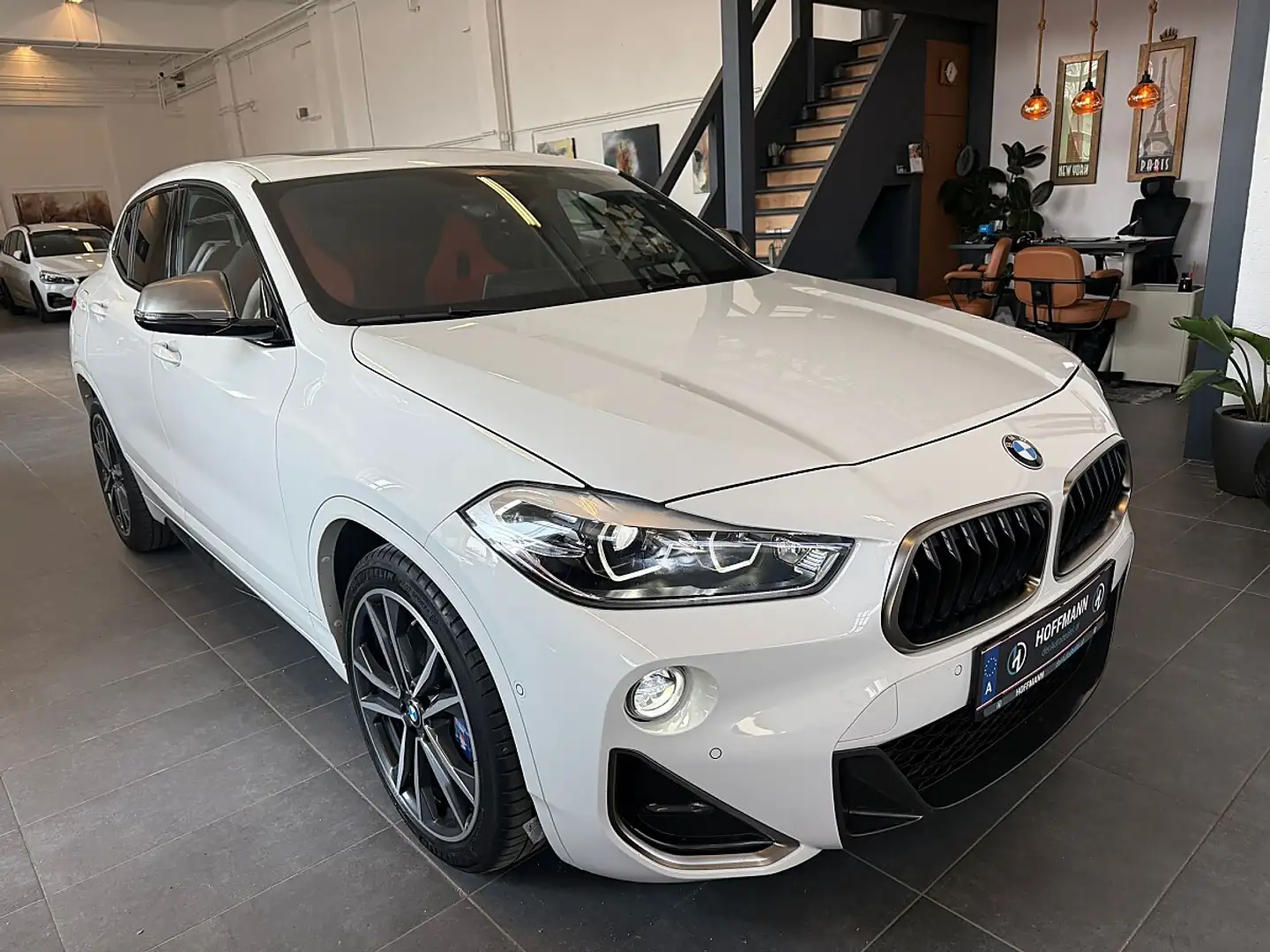 BMW X2 M 35i Aut. M-Sportsitze, Pano, Hud, Hifi,LH Weiß - 1