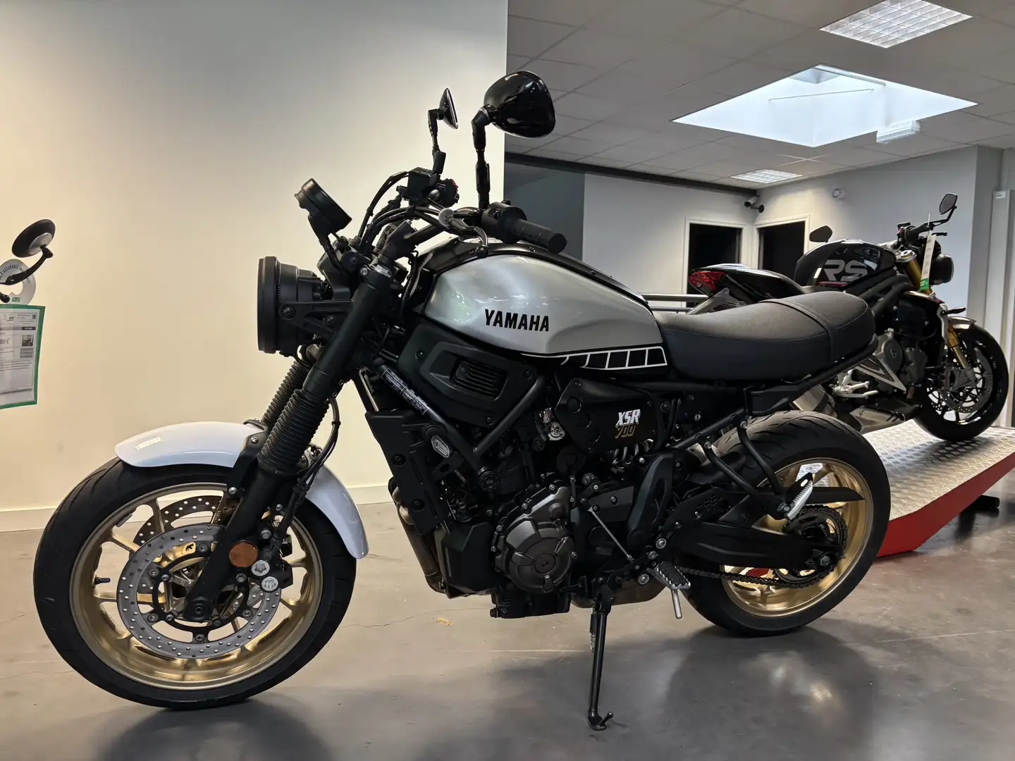 Yamaha XSR 700 - 1