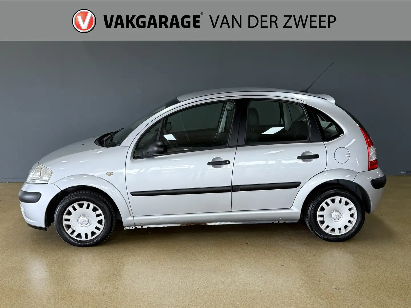 Citroen C3 1.1i Ligne Séduction Grijs - 2