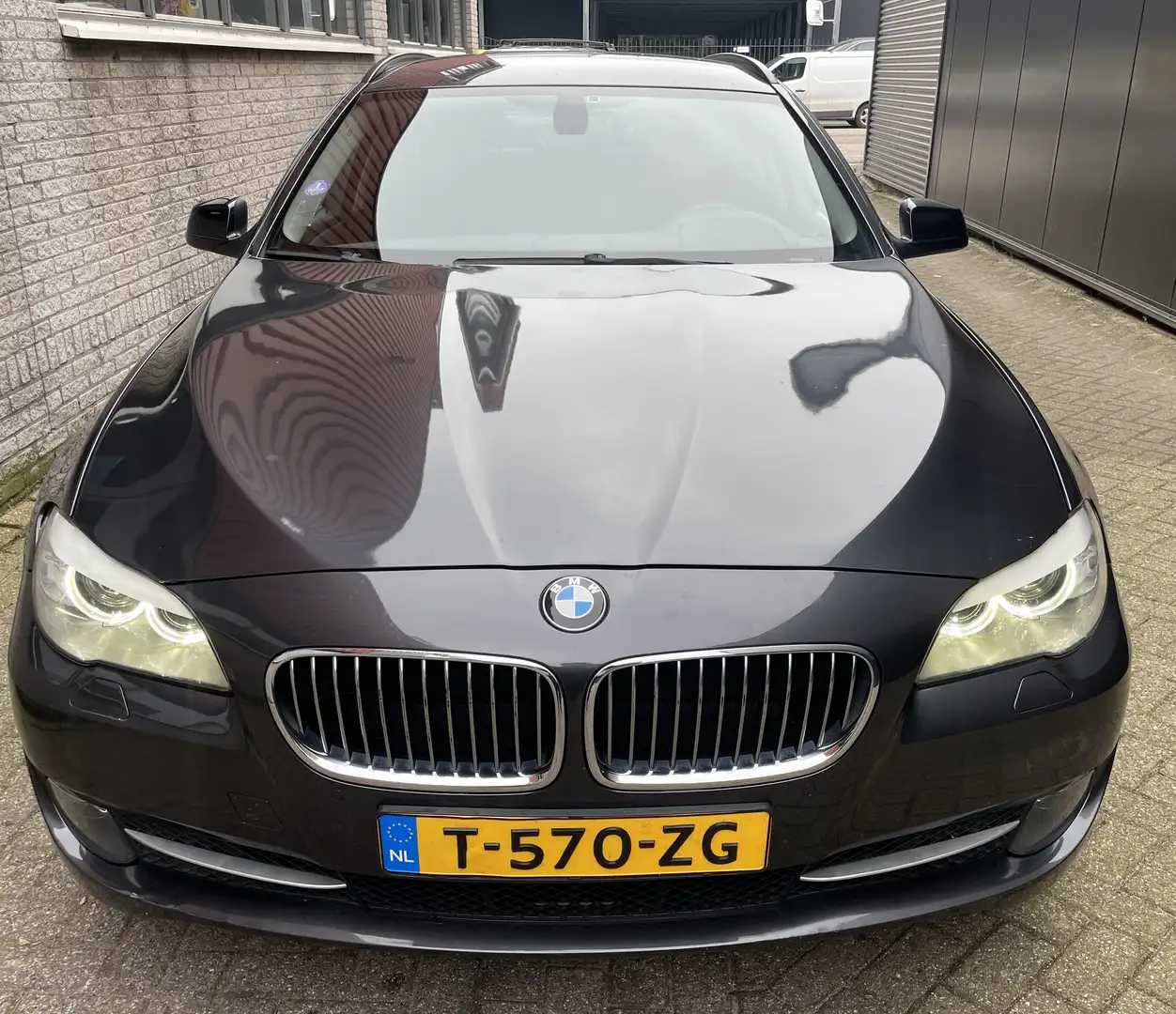BMW 523 i Touring Executive Marrón - 2