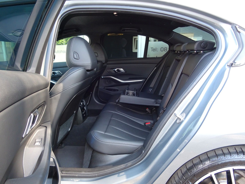 BMW 320 d xDrive Aut M Sportpaket 19" Curved N. LEDer — photo 13