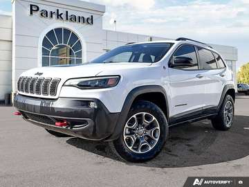 Trailhawk 4x4 V6 Heated Leather Seats & Steering R