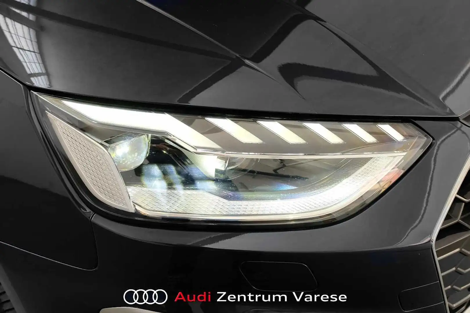 Audi A4 Avant 40 TDI 204CV MHEV Quattro Stronic Sline Nero - 2