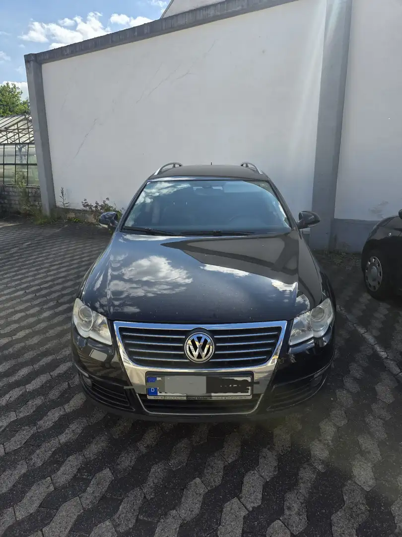Volkswagen Passat 2.0 TDI 4Motion Comfortline Schwarz - 1