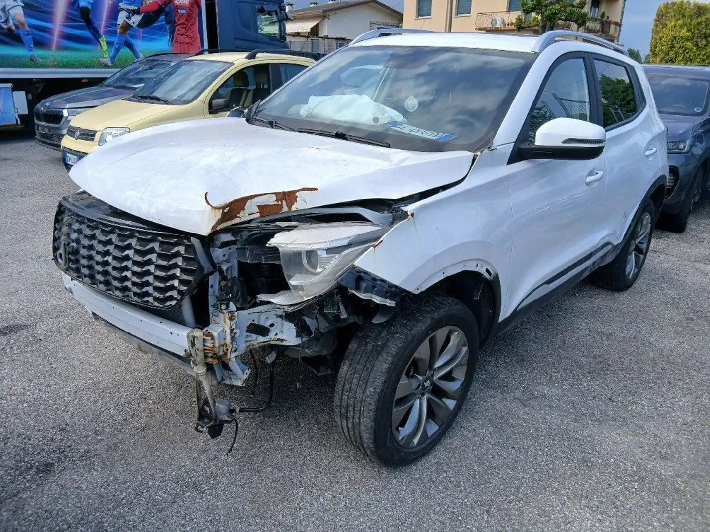 DR Automobiles DR4.0 1.5 Bi-Fuel GPL Weiß - 1