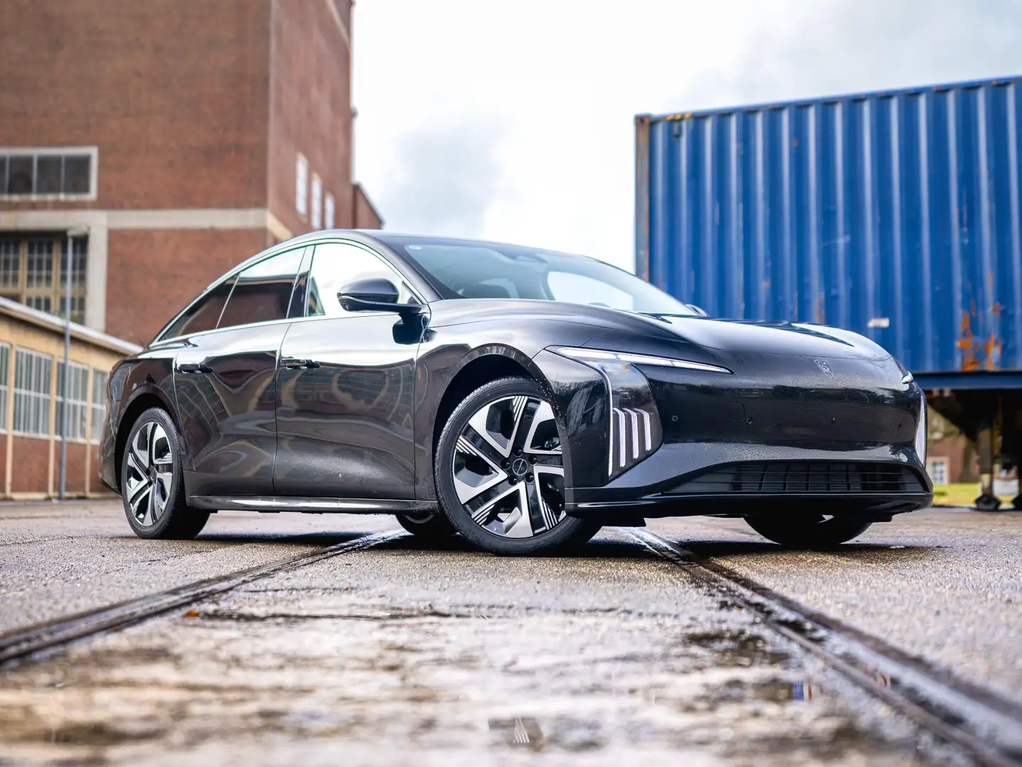 DFM Forthing 7 FORTHING 7 REEV Schwarz - 1