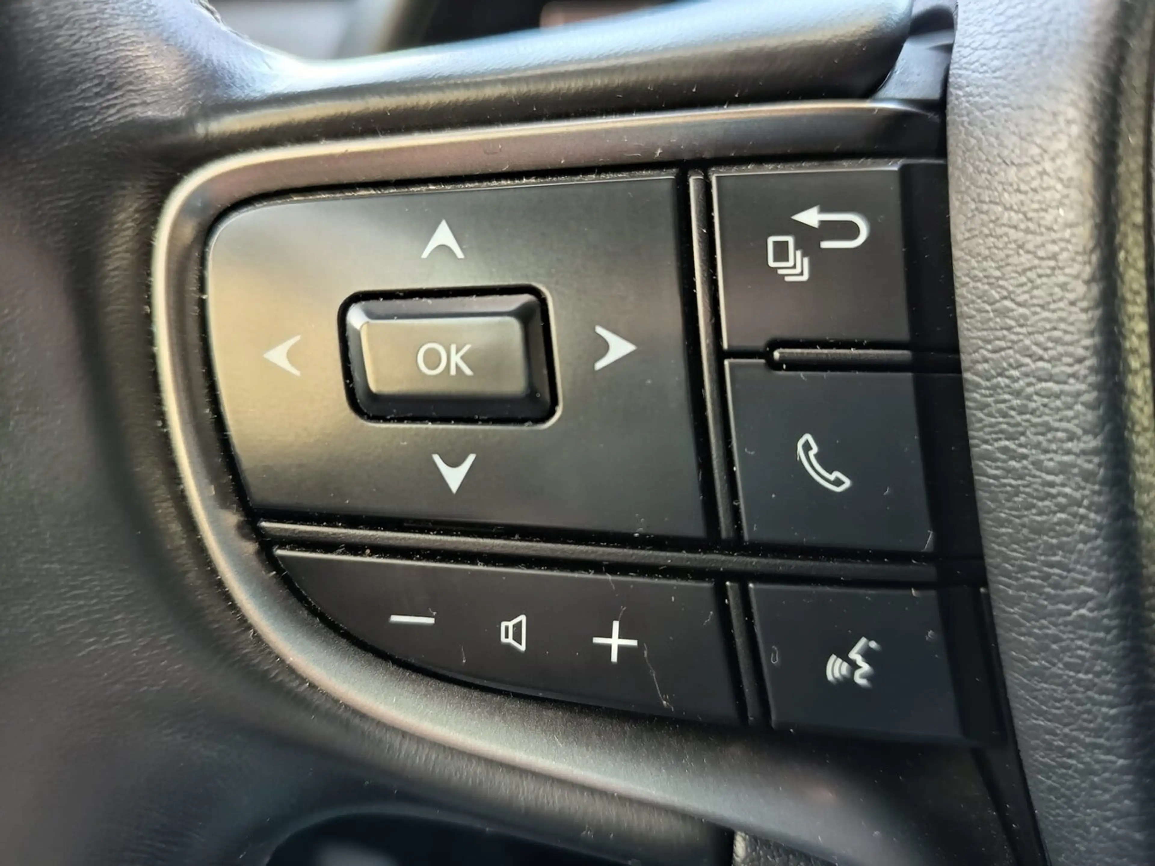 Lexus UX 250h AUTOMAAT / Hybrid / DAB / Camera / Adaptieve Cr... — photo 12