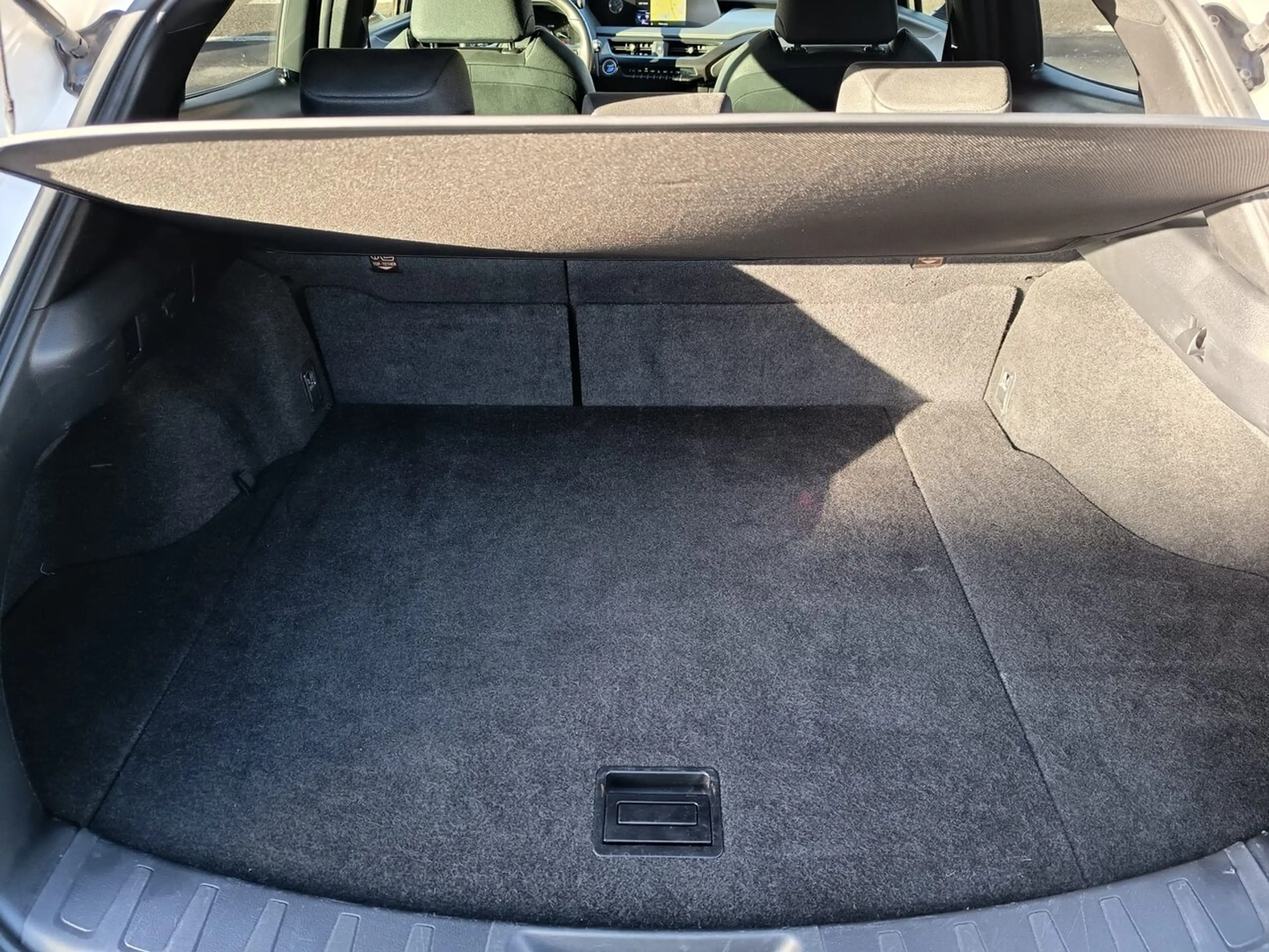 Lexus UX 250h AUTOMAAT / Hybrid / DAB / Camera / Adaptieve Cr... — photo 7