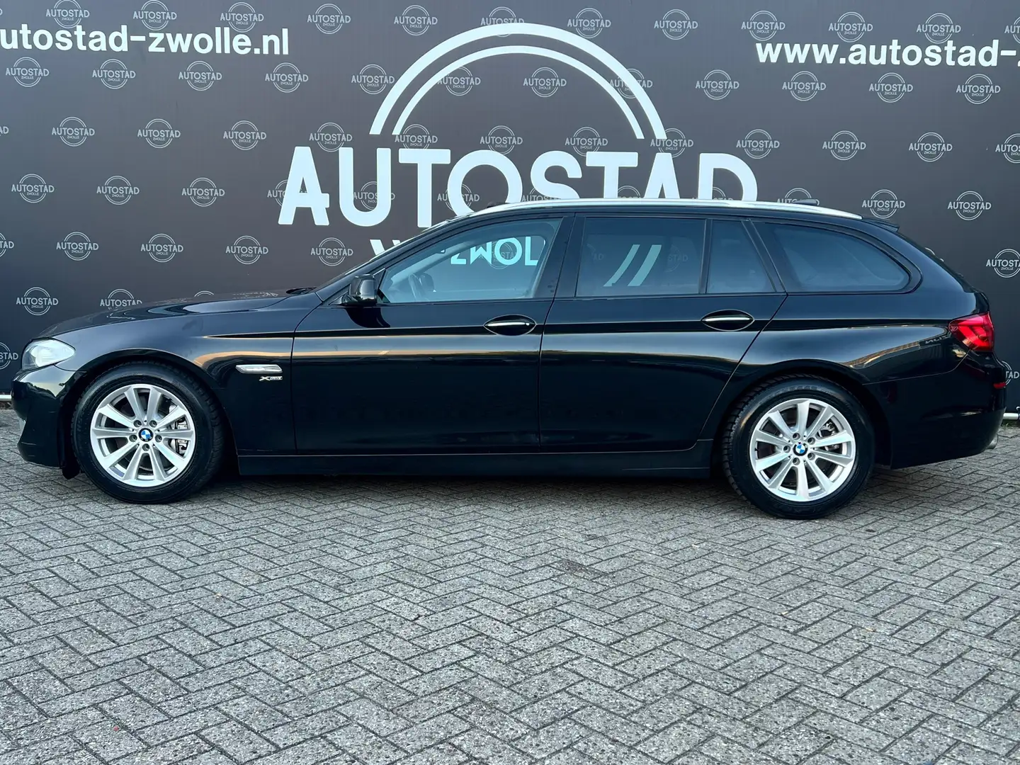 BMW 530 5-serie Touring 530xd High Executive Automaat/NAP/ Nero - 2