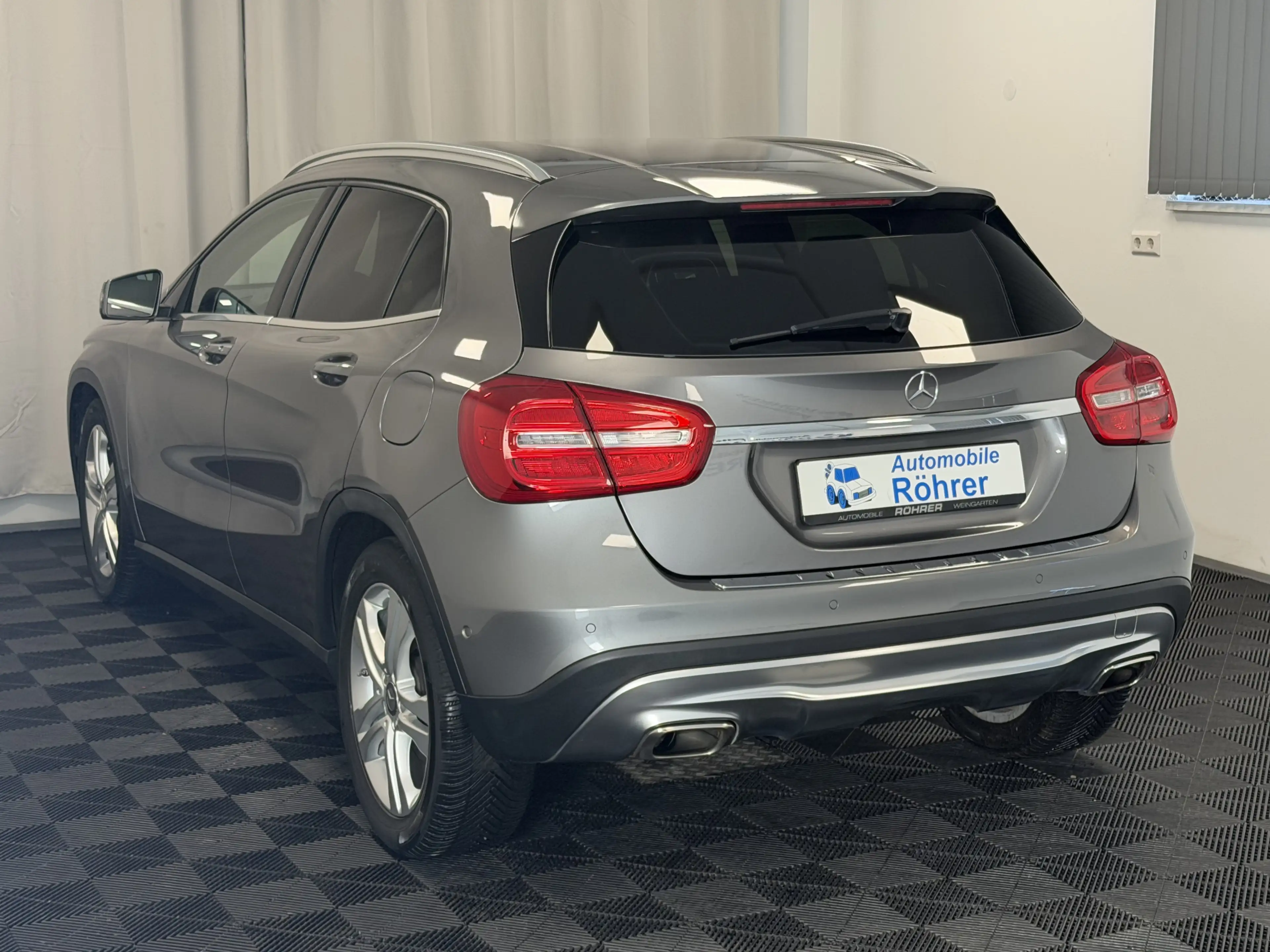 Mercedes-Benz GLA 250 4Matic Aut. Urban Sport Bi-Xenon Kamera — photo 6