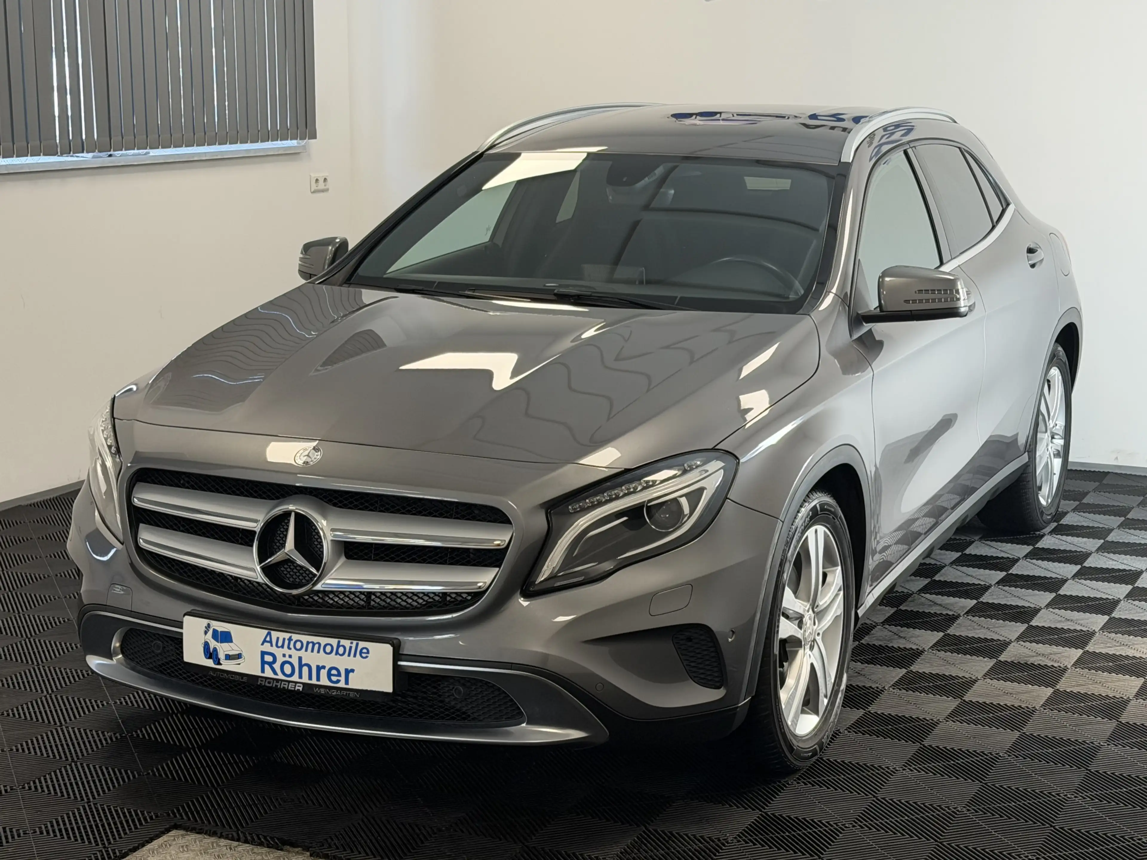 Mercedes-Benz GLA 250 4Matic Aut. Urban Sport Bi-Xenon Kamera — photo 2