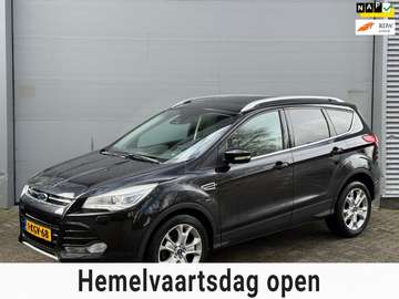 1.6 Titanium l Pano l Climate l Camera l Lane Assi