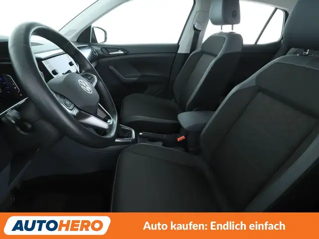 Volkswagen T-Cross view 10