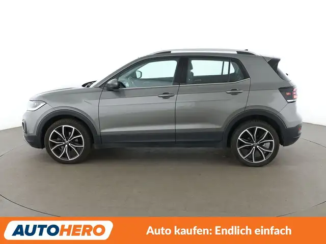 Volkswagen T-Cross view 3
