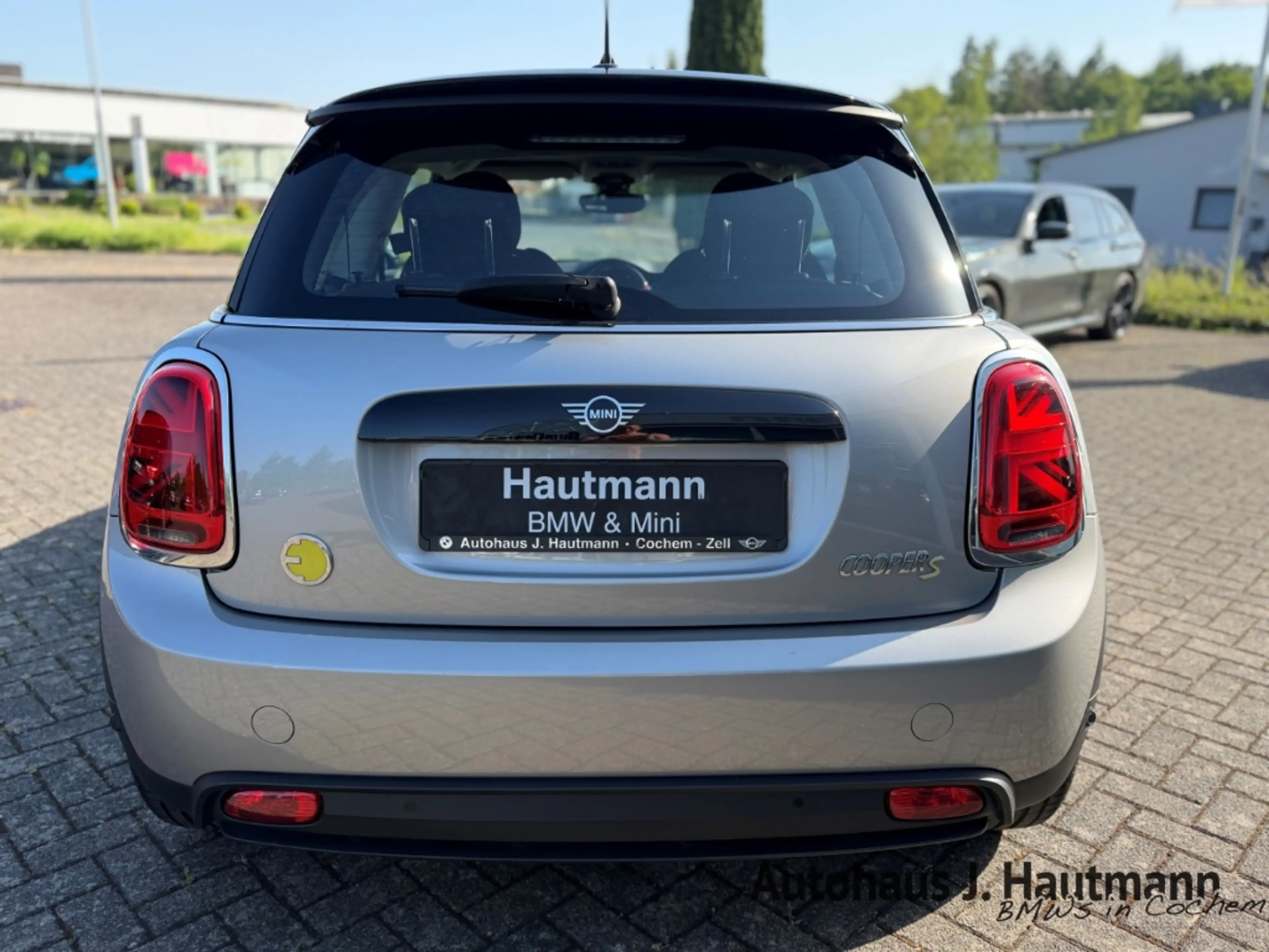 MINI Cooper SE Essential Trim *1.HAND* — photo 7