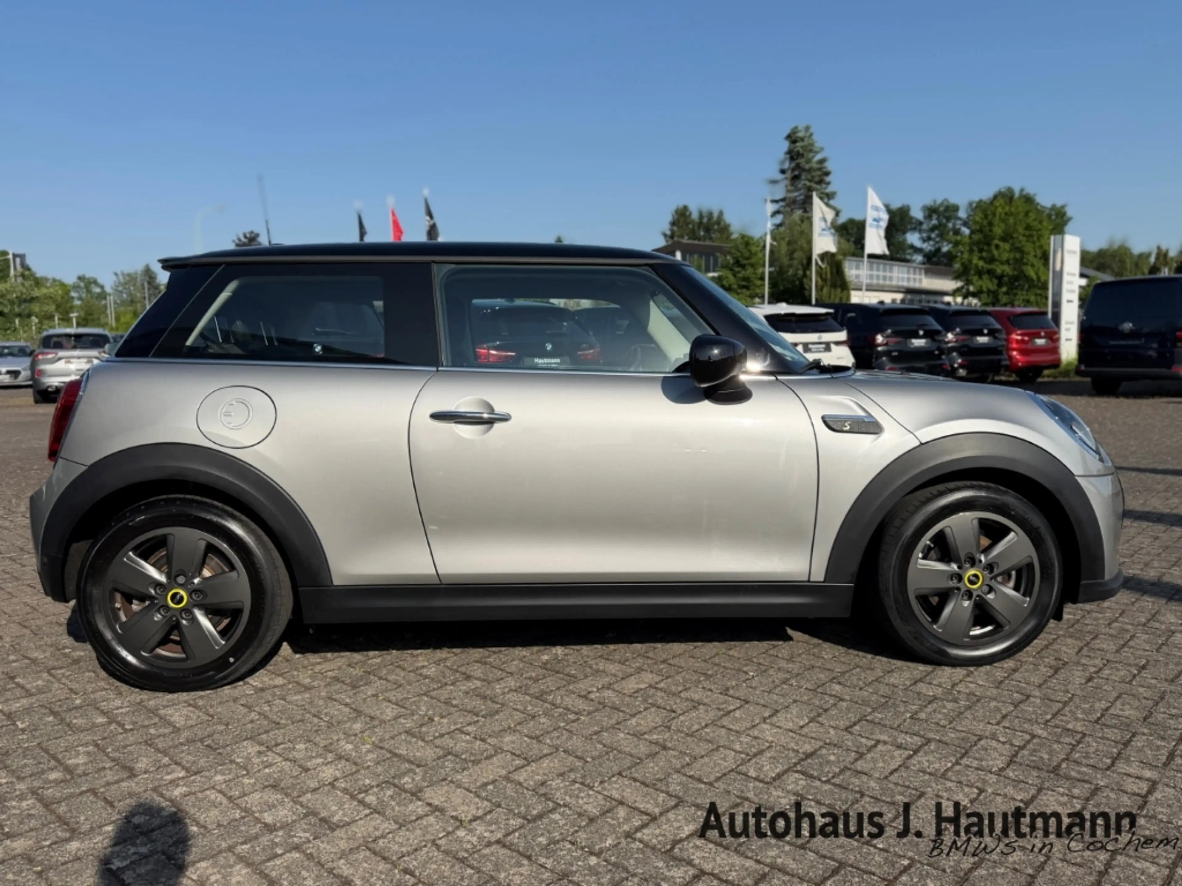 MINI Cooper SE Essential Trim *1.HAND* — photo 9