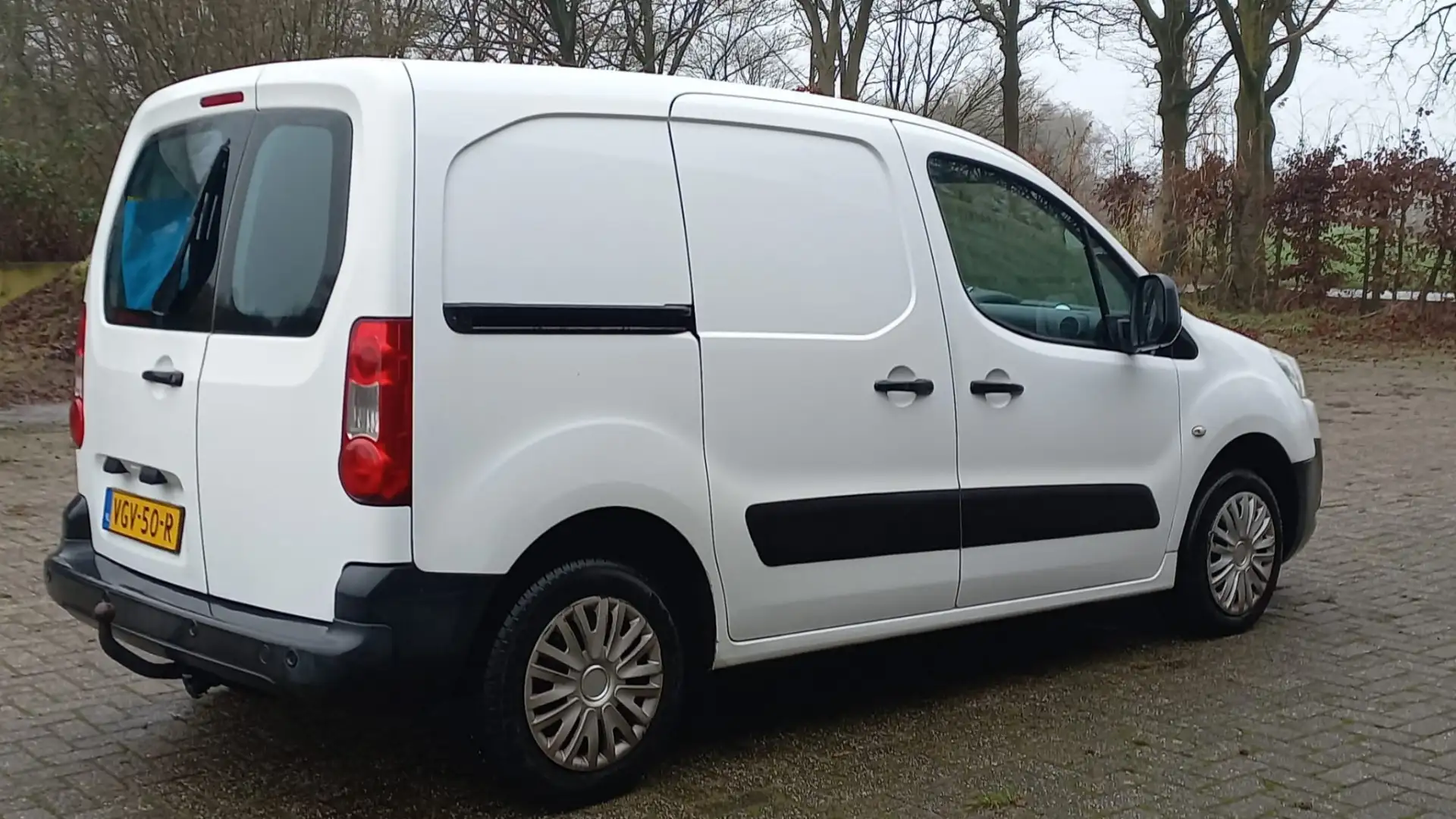 Peugeot Partner 120 1.6-16V L1 XR Wit - 2