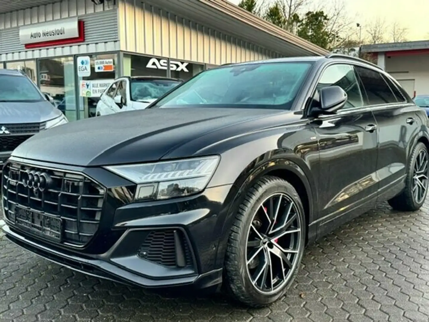 Audi Q8 50 TDI QUATTRO Schwarz - 2