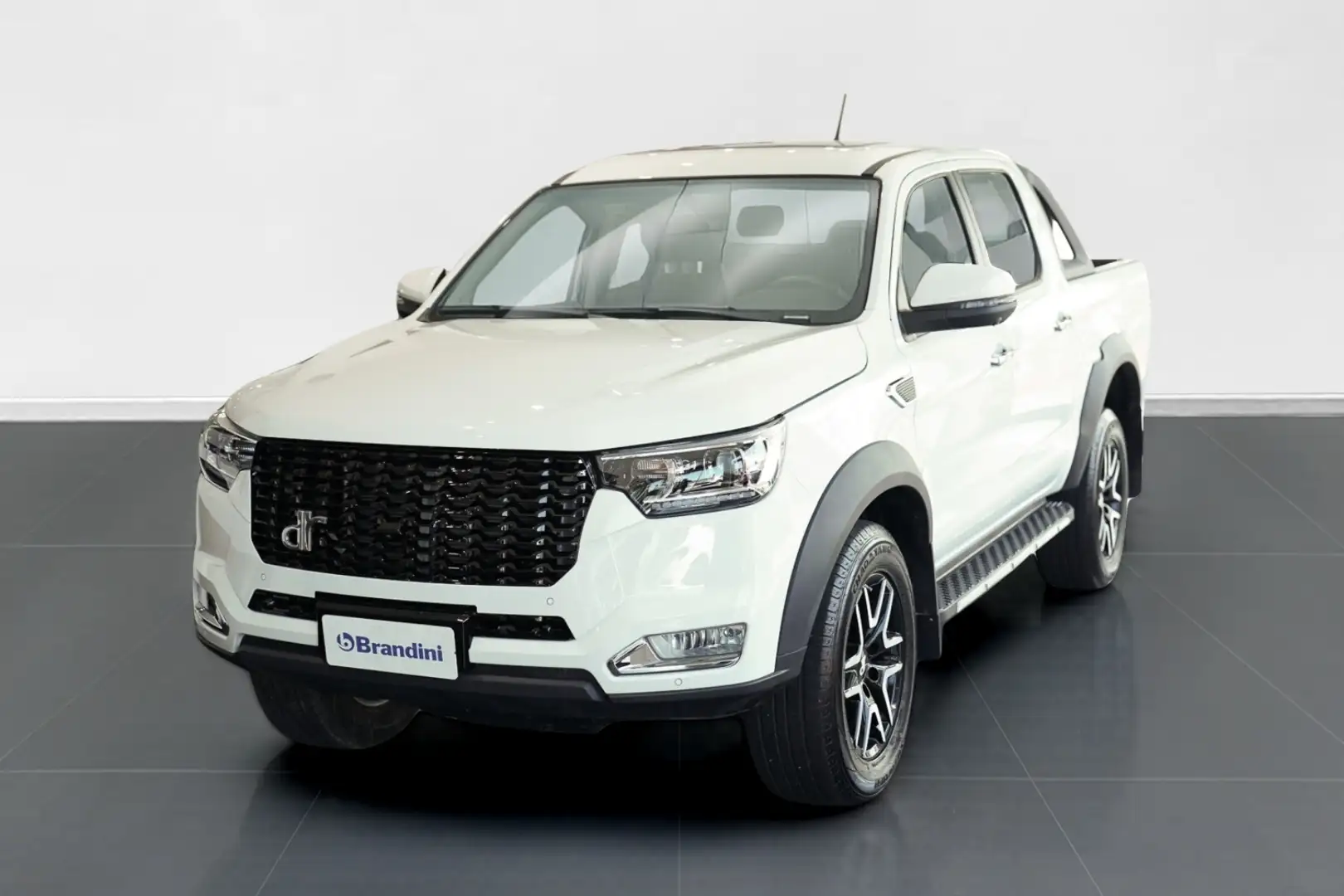 DR Automobiles PK8 2.0 Turbo Diesel Weiß - 1