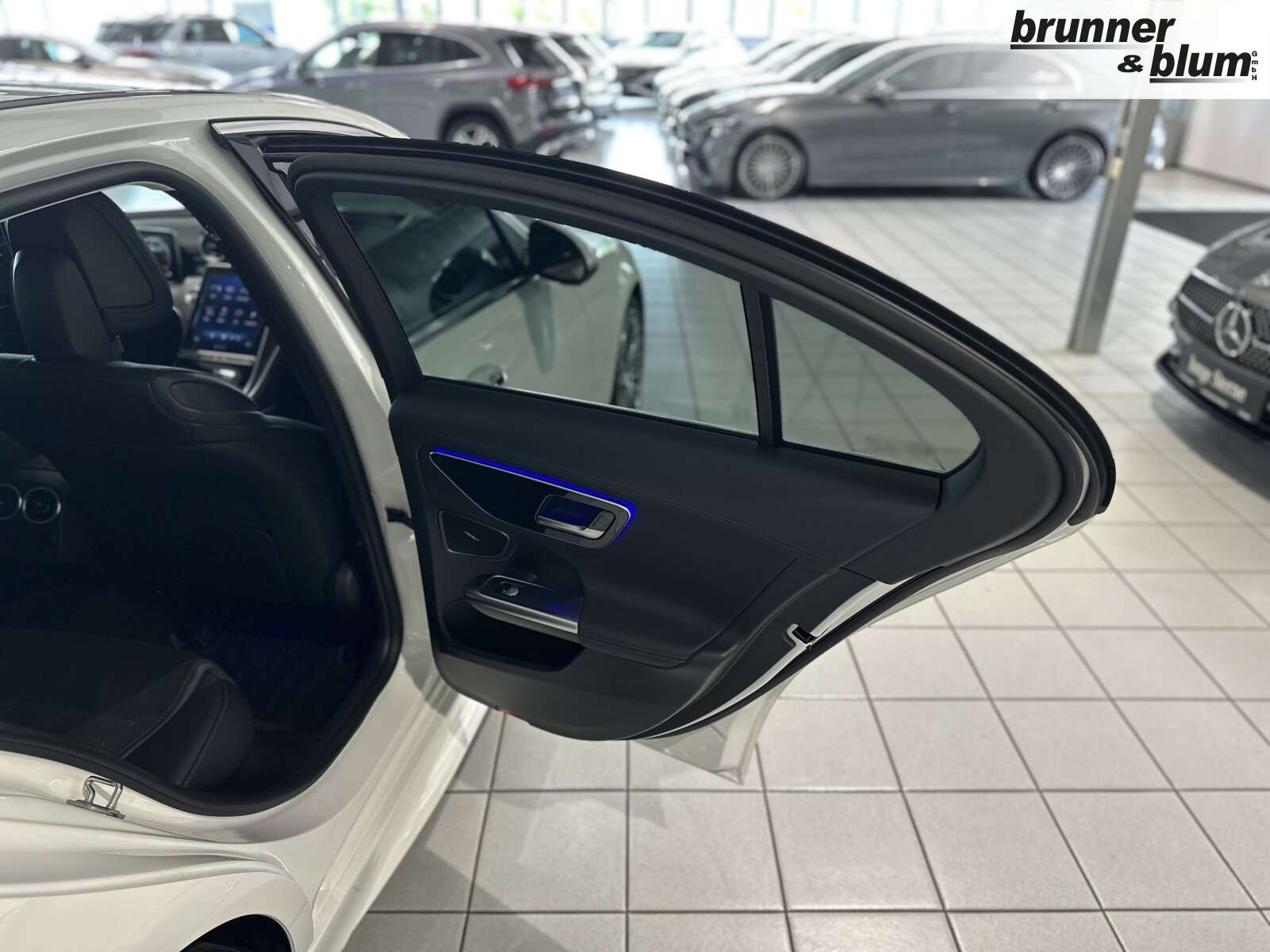 Mercedes-Benz C 220