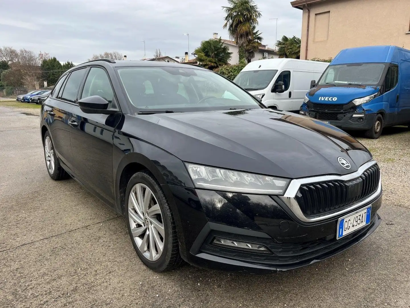 Skoda Octavia SW 2.0 tdi evo Executive 150cv dsg Nero - 1