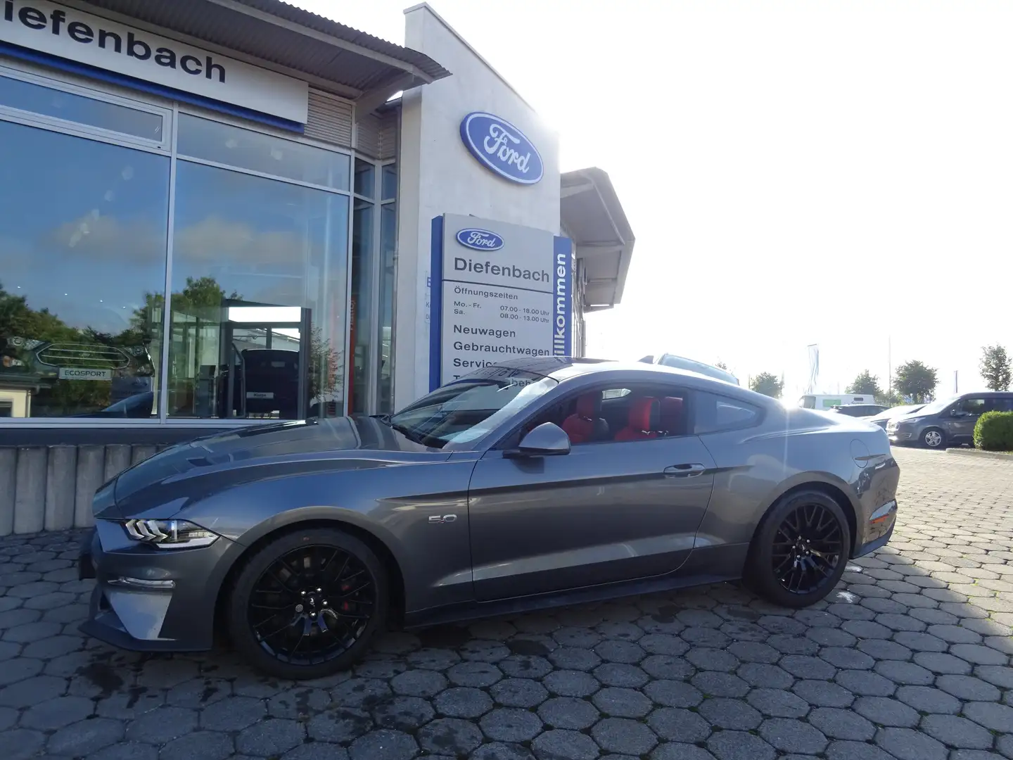 Ford Mustang 5.0 V8 Autom. GT Coupe +Magneride+Premiumpaket II Grau - 2