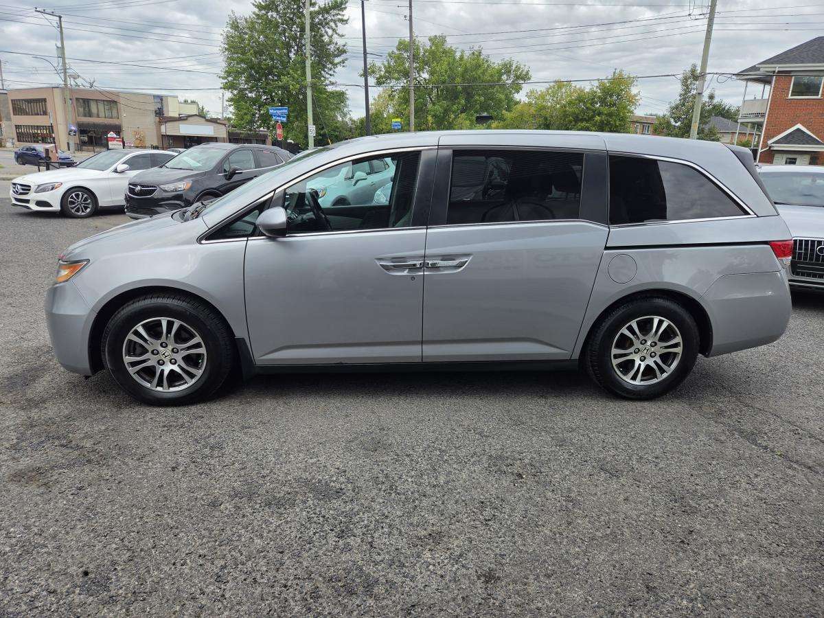 2016 Honda Odyssey EX 8 PLACES MAGS BAS KILO — снимка 1