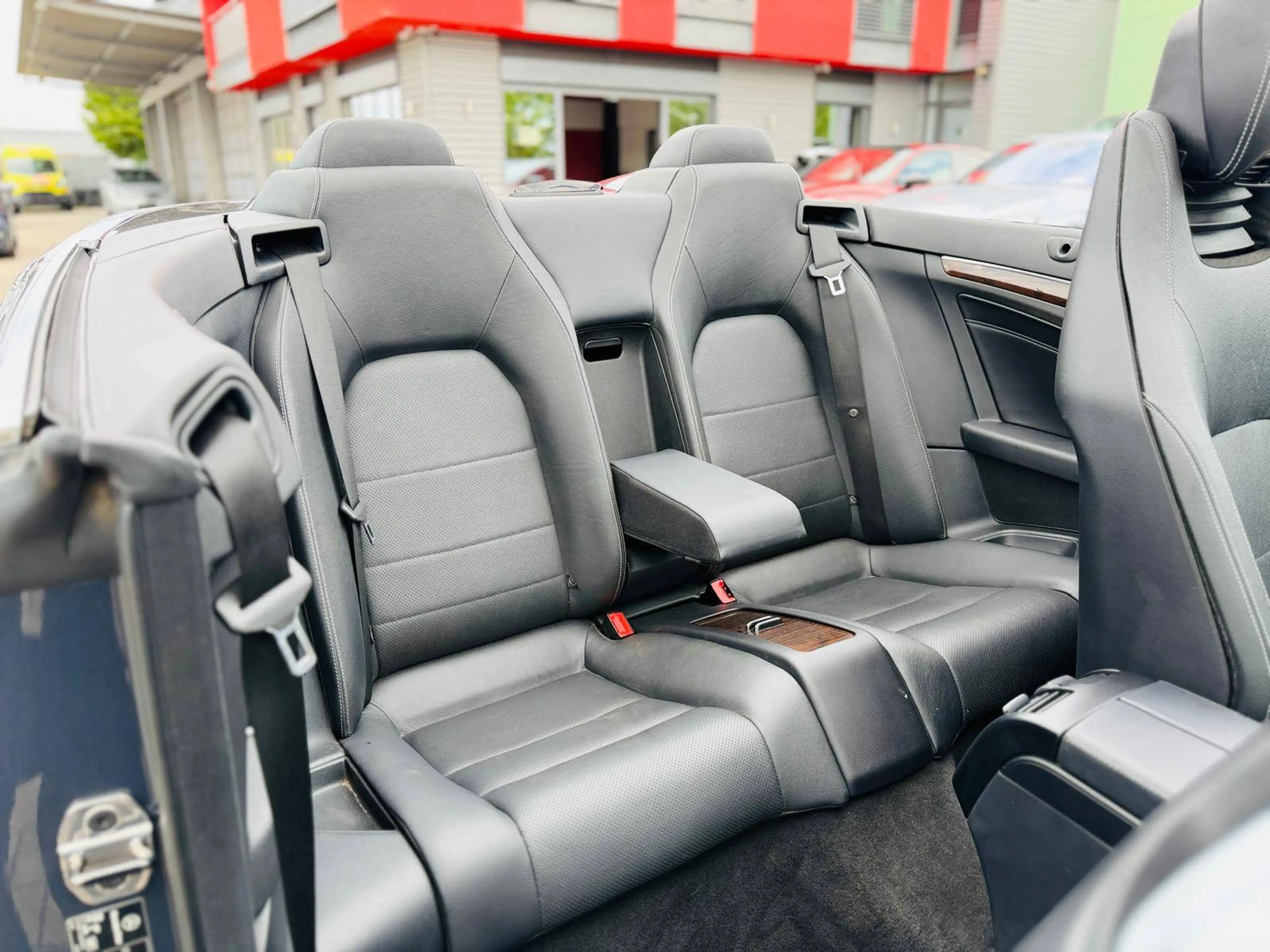Mercedes-Benz E 250 CDI Cabrio BlueEfficiency Standard TÜV 03/27 Garantie Finanzierung möglich — photo 10