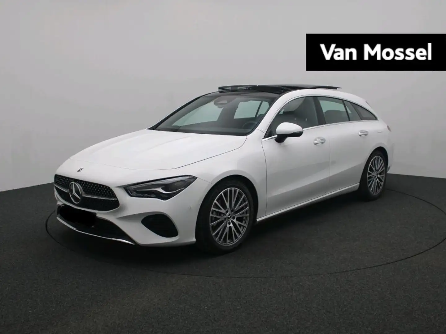 Mercedes-Benz CLA 180 Luxury Line Shooting Brake + FACELIFT + PANORAMISC Blanc - 1
