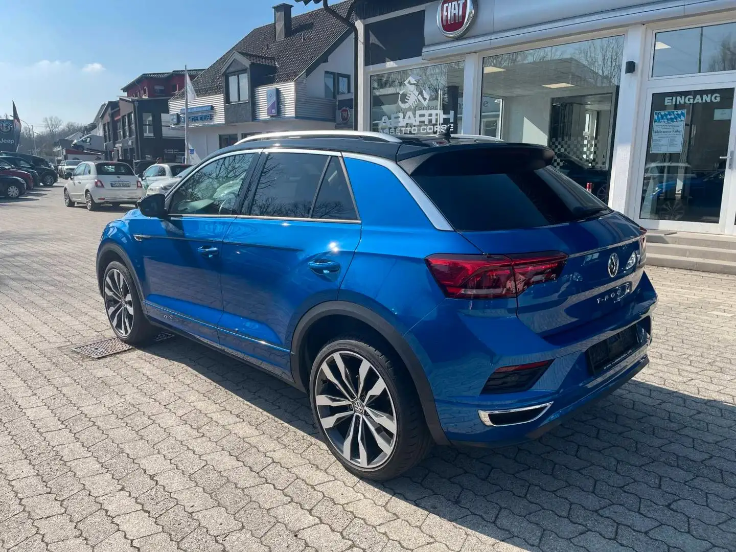 Volkswagen T-Roc 2.0 TDI SCR 4Motion DSG R-Line Bleu - 2