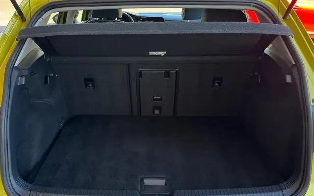 Volkswagen Golf view 25