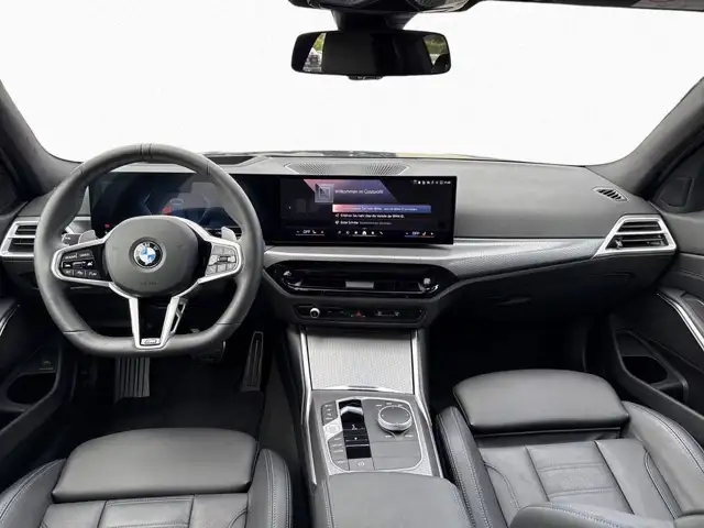 BMW 3 Series view 9