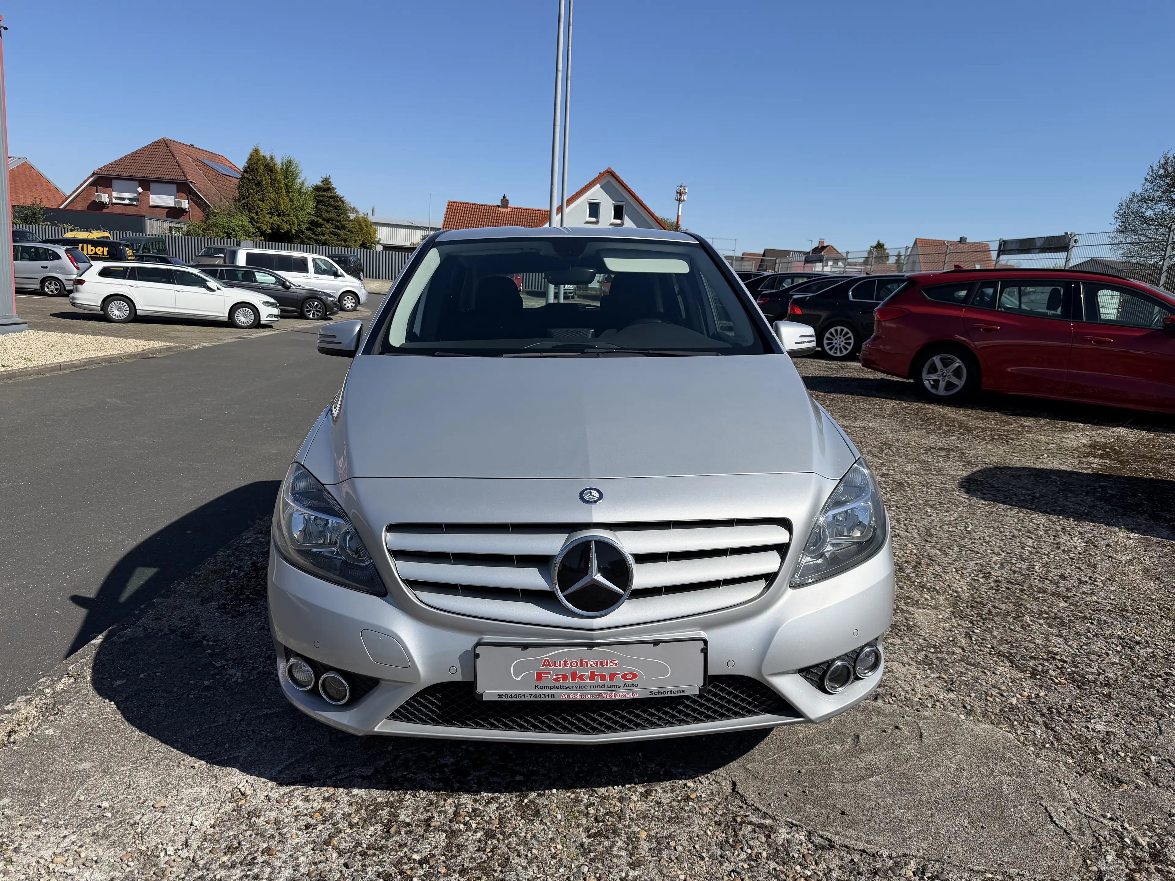 Mercedes-Benz B 220 d **Automatik, Sitzheizung, Navi** — photo 2