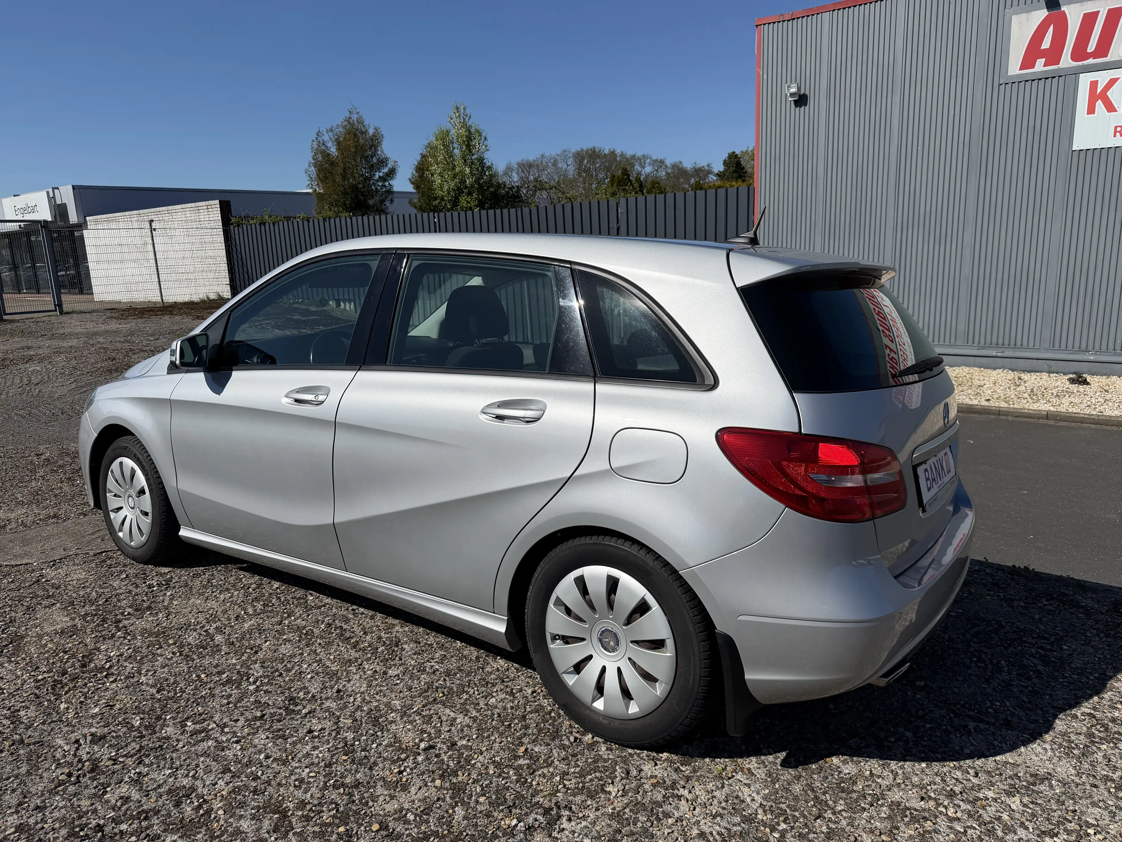 Mercedes-Benz B 220 d **Automatik, Sitzheizung, Navi** — photo 7