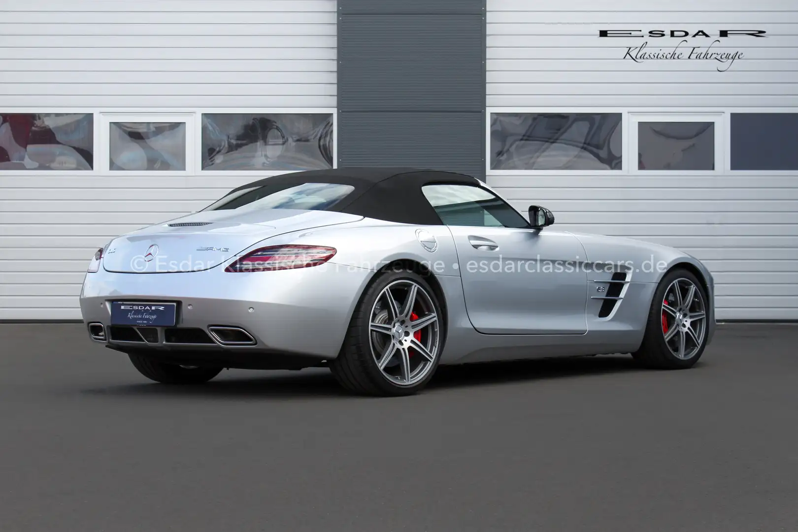 Mercedes-Benz SLS AMG Roadster Silber - 2