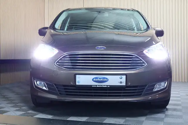 Ford C-Max view 5
