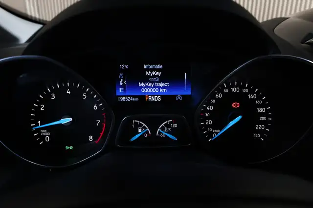 Ford C-Max view 13