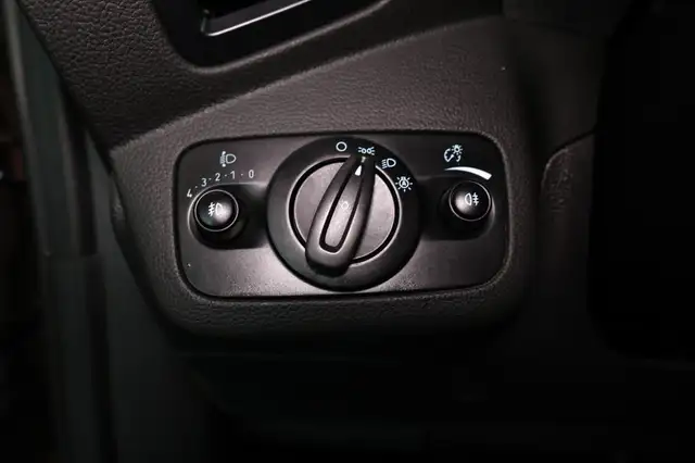 Ford C-Max view 14