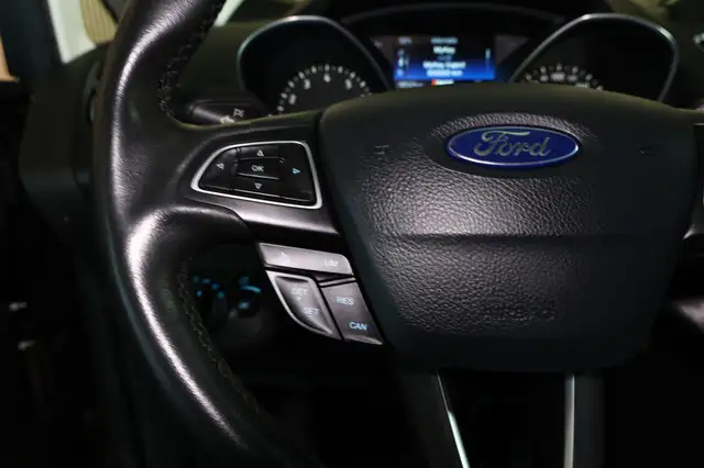 Ford C-Max view 15
