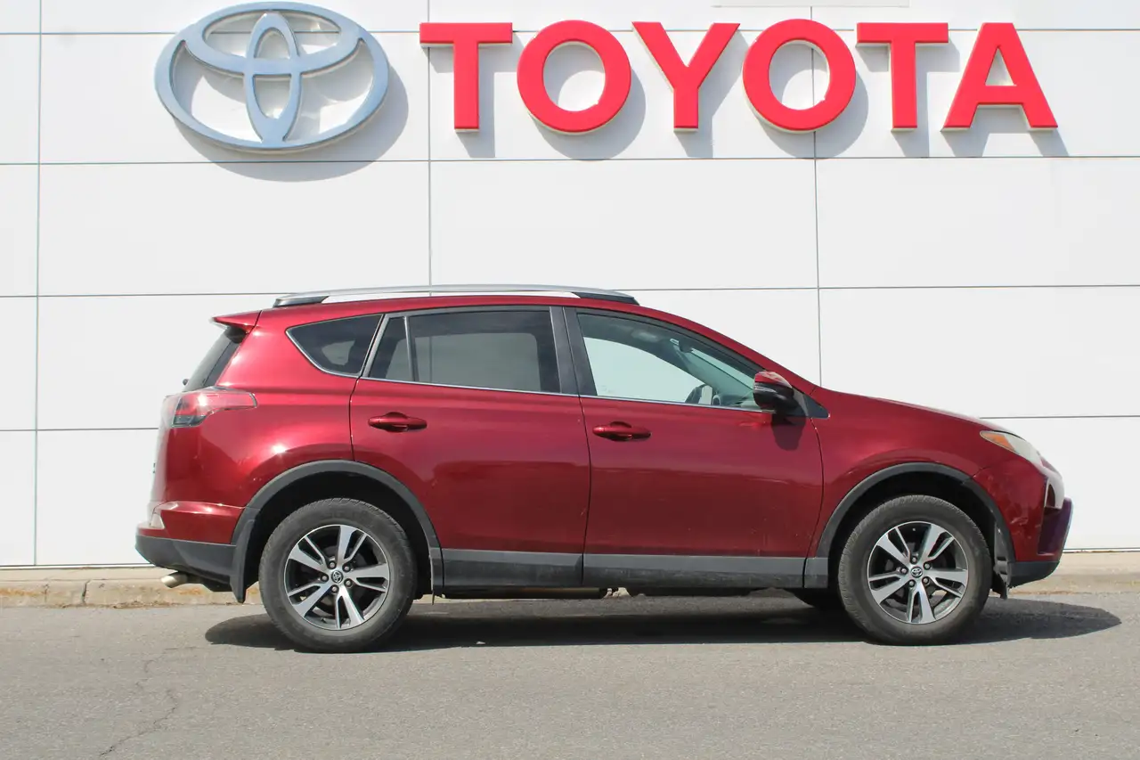 Toyota RAV 4 снимка Toyota RAV 4