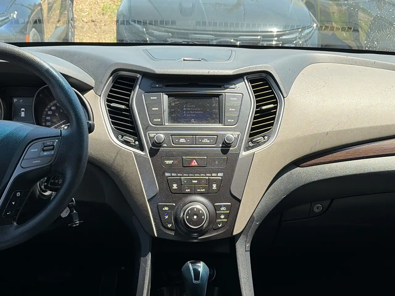 Hyundai SANTA FE снимка Hyundai SANTA FE