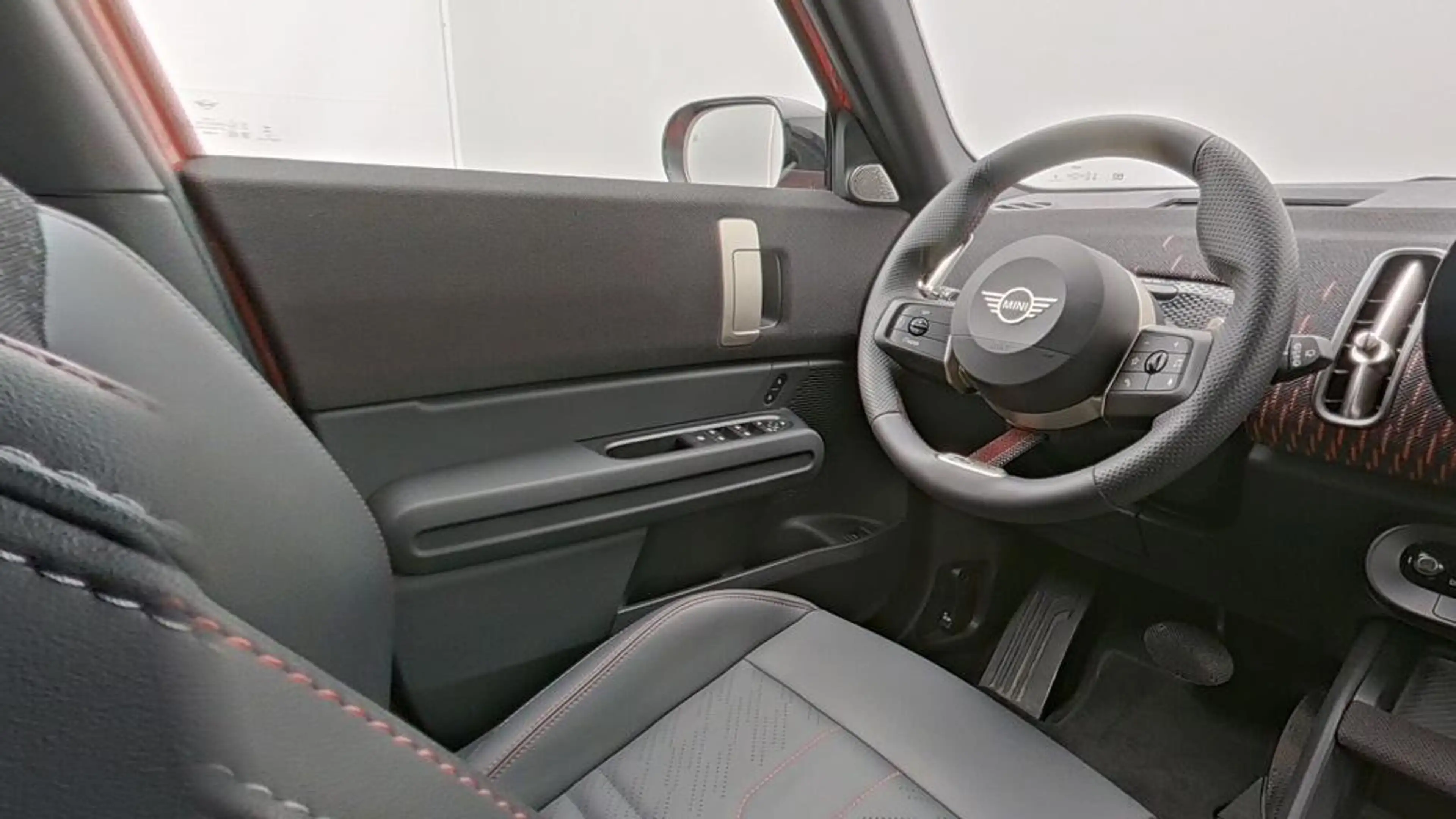 MINI Countryman S All4 John Cooper Works Trim — photo 21