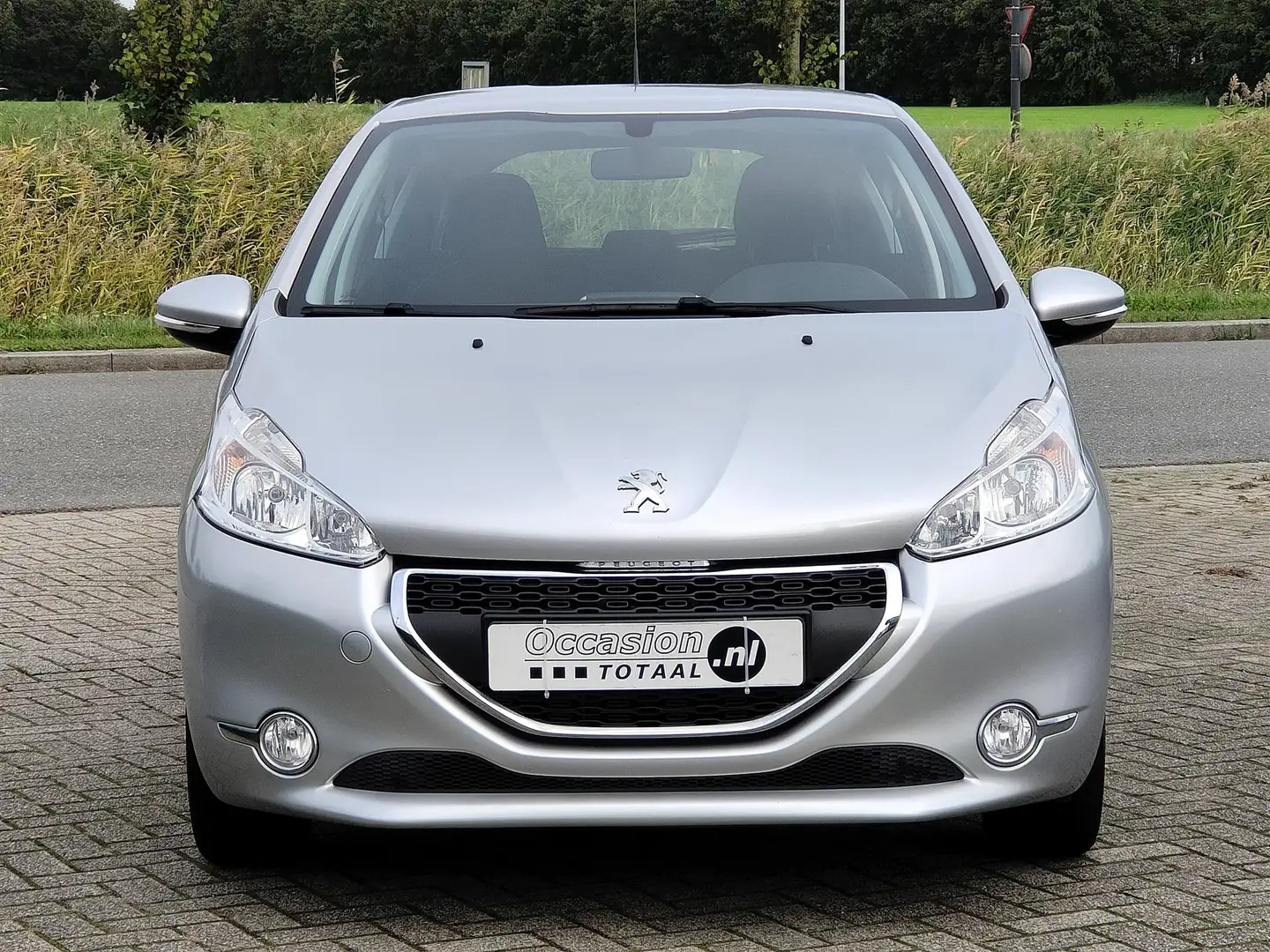 Peugeot 208 1.2 VTi Active | Navi | Trekhaak | Climate | Cruis Gris - 2