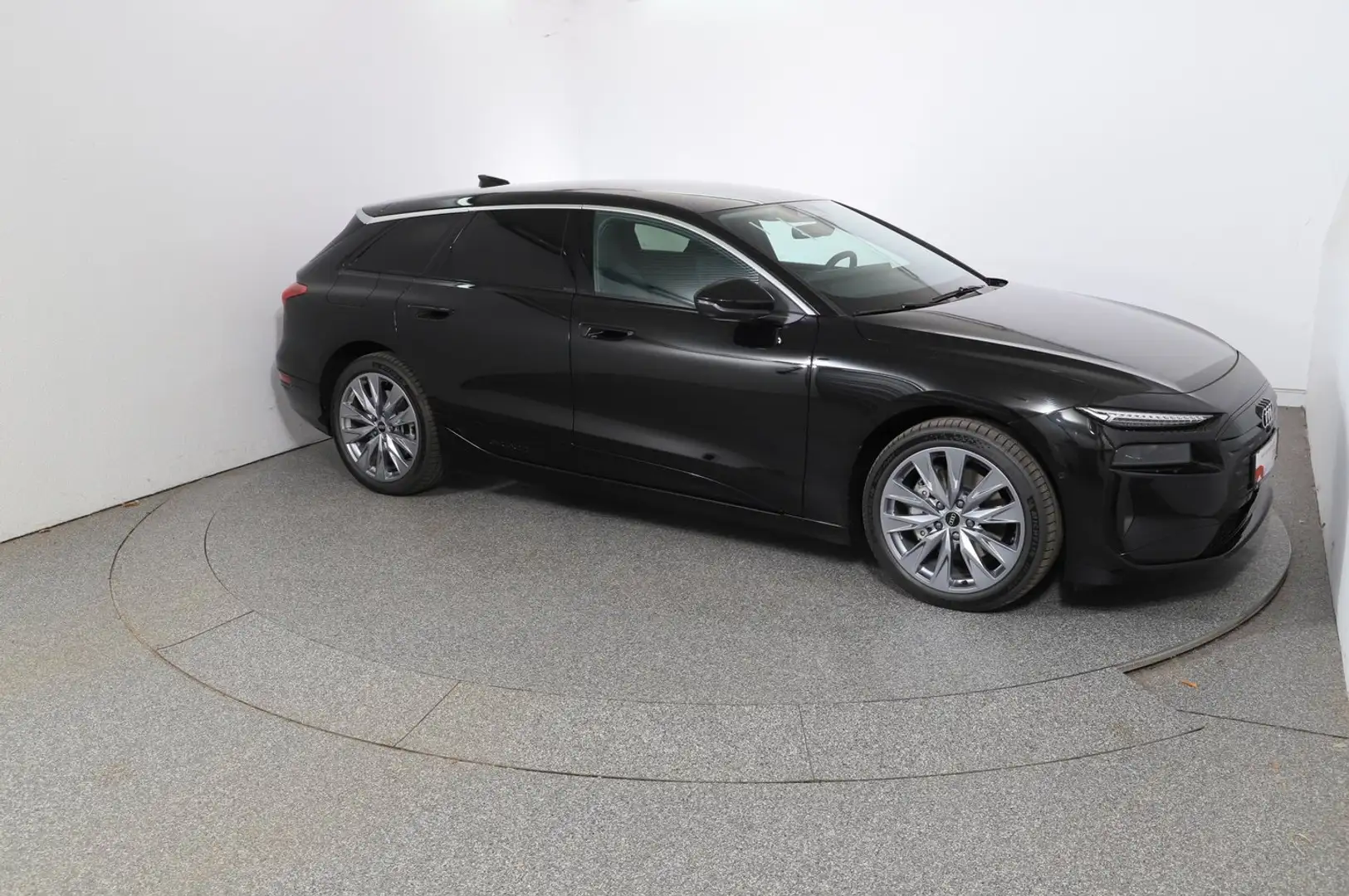 Audi A6 e-tron quattro Schwarz - 2